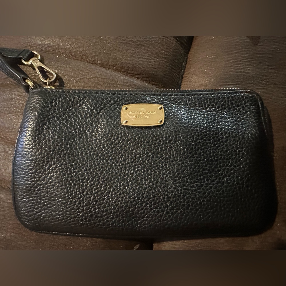 Michael Kors Wristlet Wallet